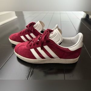 Adidas gazelle dark red sneakers, size 36 EU, 4 US Men’s